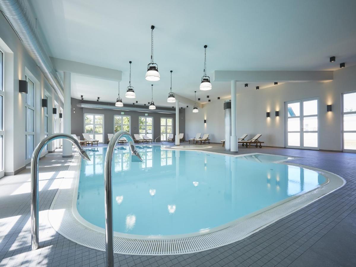Reetland Am Meer - Premium Reetdachvilla Mit 3 Schlafzimmern, Sauna Und Kamin E24 Dranske Zewnętrze zdjęcie